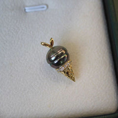 Naturally Grown Seawater Thread Tahitian Pearl Pendant Ice Cream Rabbit Pendant(without chain)
