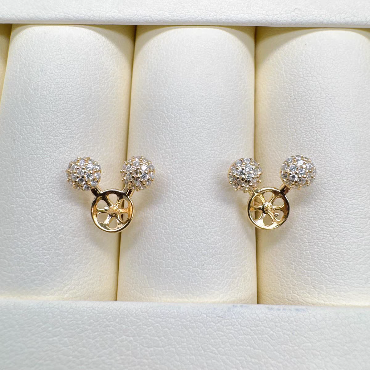 S925 silver inlaid zircon Mickey style exquisite pendant earring accessory (without pearl)