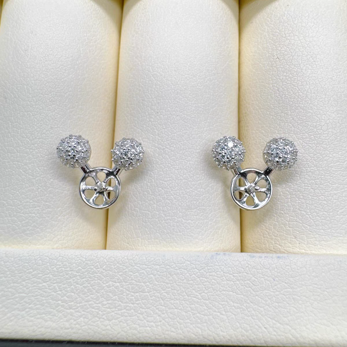 S925 silver inlaid zircon Mickey style exquisite pendant earring accessory (without pearl)