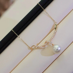 Unique niche smile necklace with white zircon inlay（without pearl）